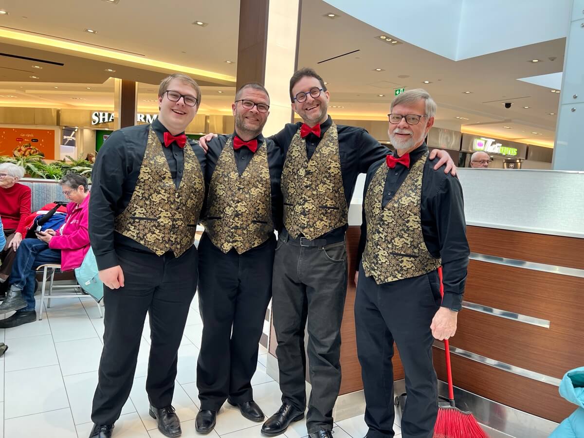 Impromptu Signing at the Place d'Orléans Mall, Singing Valentines 2023